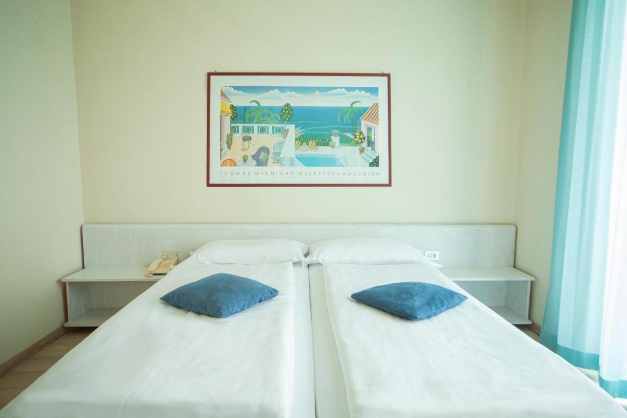 Club Hotel Olivi - Tennis Center Malcesine Kültér fotó