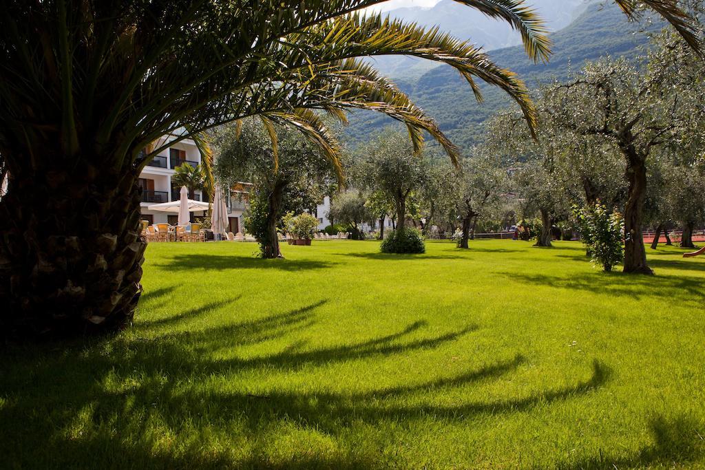 Club Hotel Olivi - Tennis Center Malcesine Kültér fotó