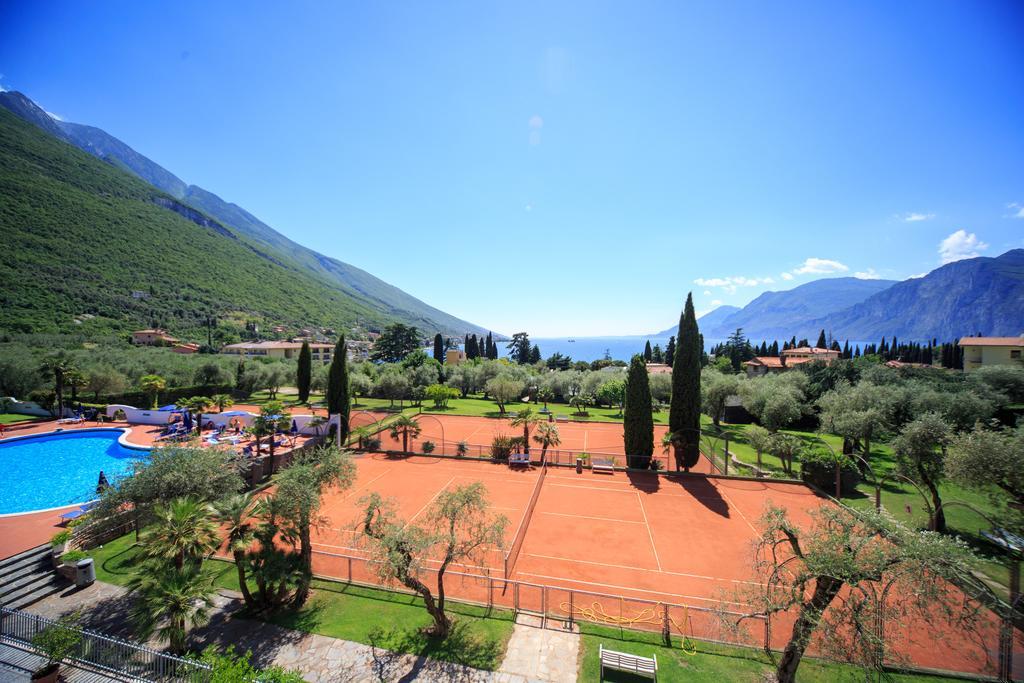 Club Hotel Olivi - Tennis Center Malcesine Kültér fotó