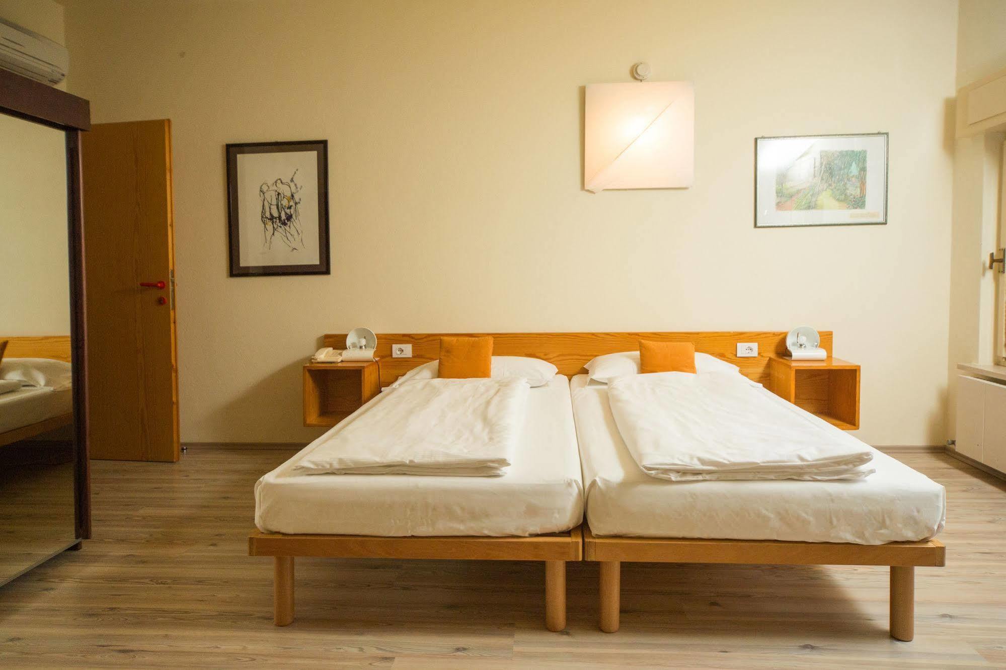 Club Hotel Olivi - Tennis Center Malcesine Kültér fotó
